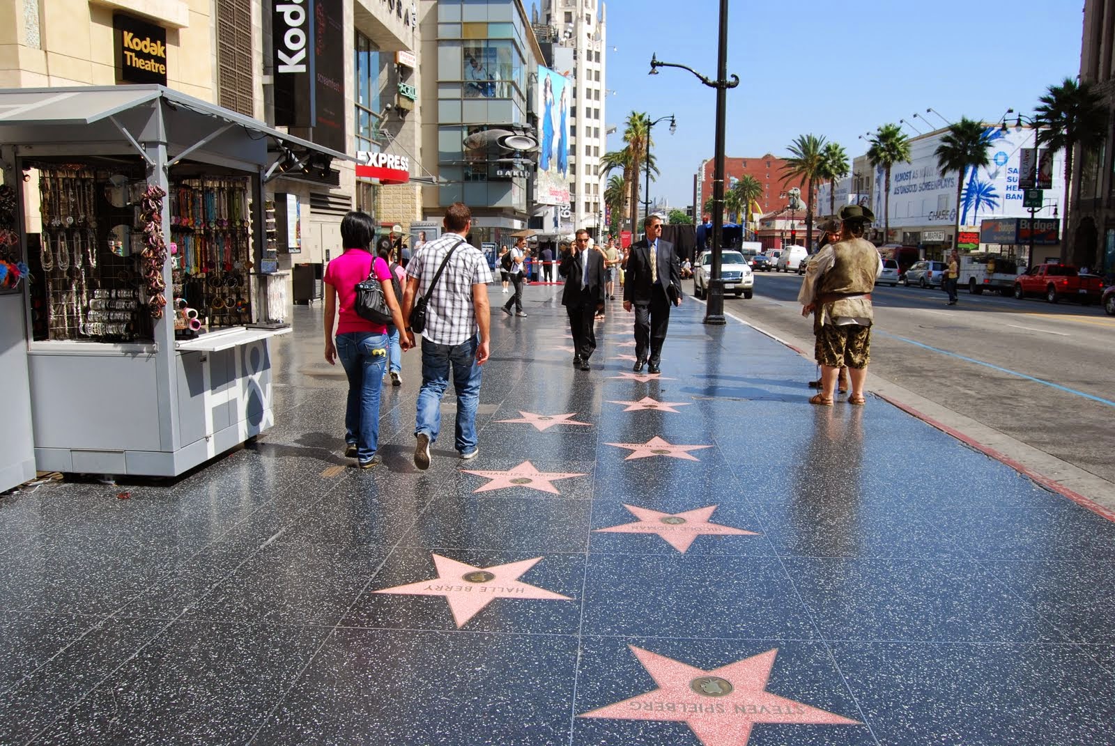 Du lịch Mỹ -  Tản bộ trên Đại lộ Danh Vọng Hollywood