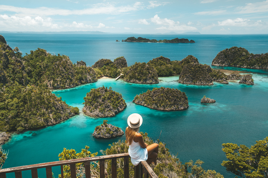 Raja Ampat kỳ vĩ với muôn vàn đảo lớn nhỏ nhìn cứ như 