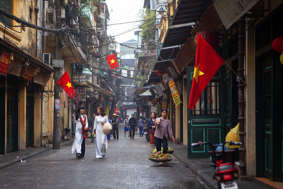 Tour Hà Nội - Một sáng mùa xuân Thủ đô