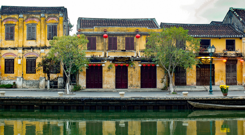 Hội An bảng lảng, mộng mơ và sáng sớm.... tour du lich mien trung.