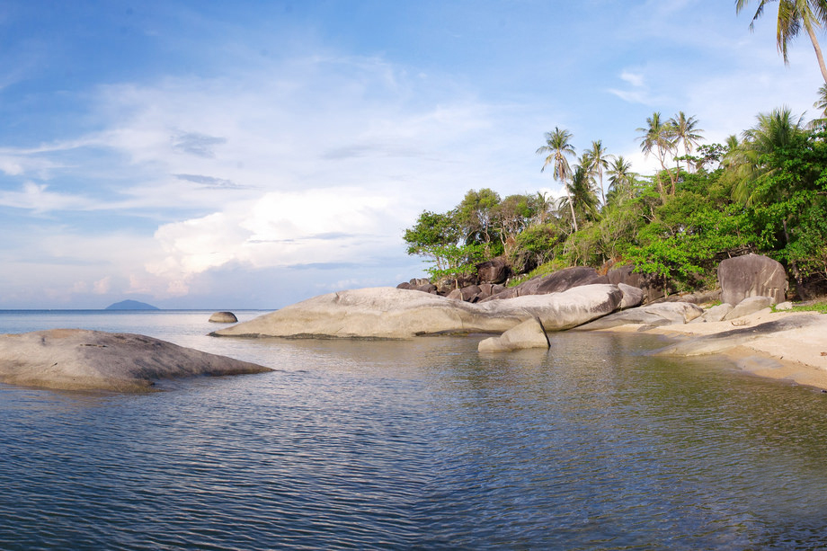 Đã đi tour Nam Du mà không ghé qua Hòn Sơn thì thật sai lầm. 