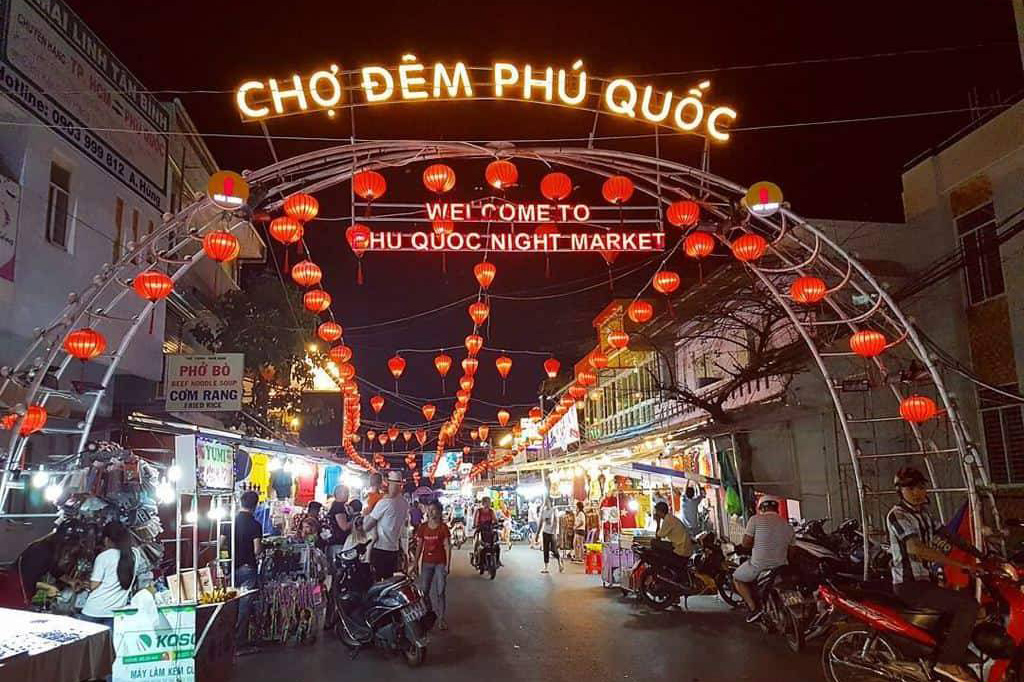 Nếu có thời gian thì ghé luôn chợ Phú Quốc khi đi du lịch Phú Quốc luôn nhé. 