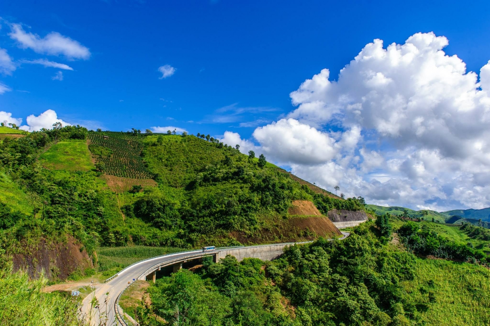 Tour Tây Bắc - Đèo Pha Đin