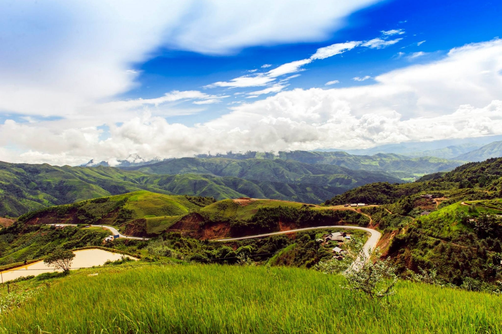 Tour Tây Bắc - Bao la vùng trời Tây Bắc với đèo Pha Đin